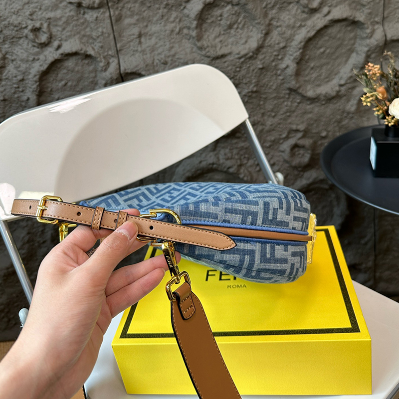 フェンディ FENDI ショルダーバッグ デニムブルー レディース