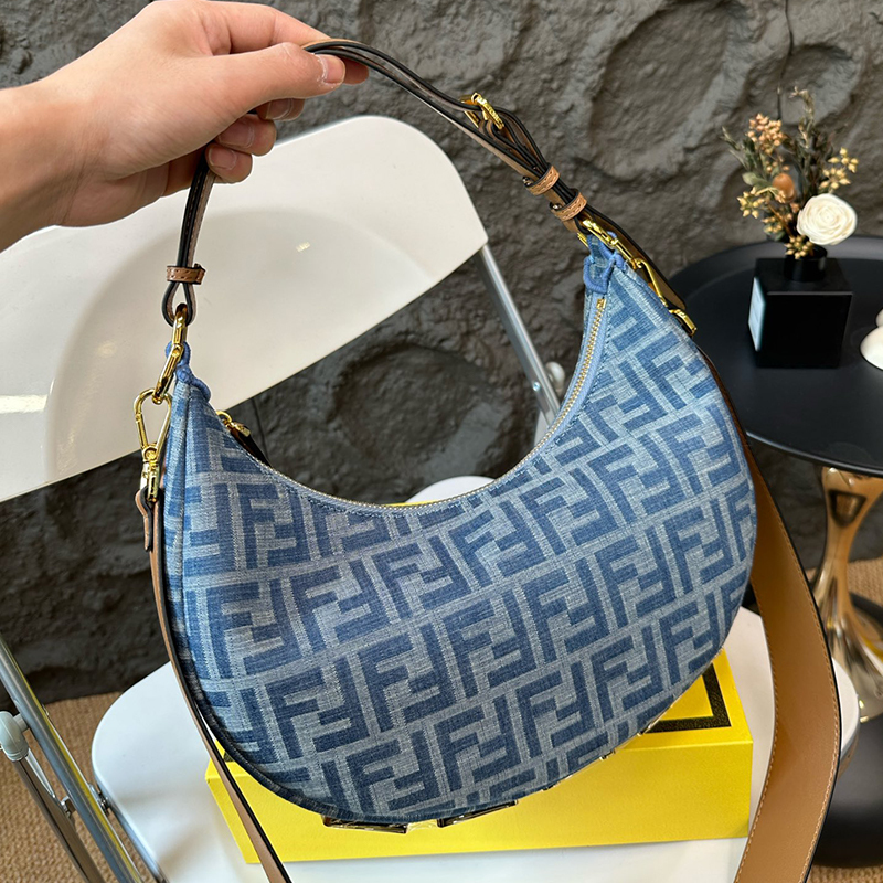 フェンディ FENDI ショルダーバッグ デニムブルー レディース