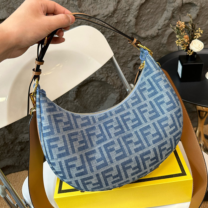 フェンディ FENDI ショルダーバッグ デニムブルー レディース