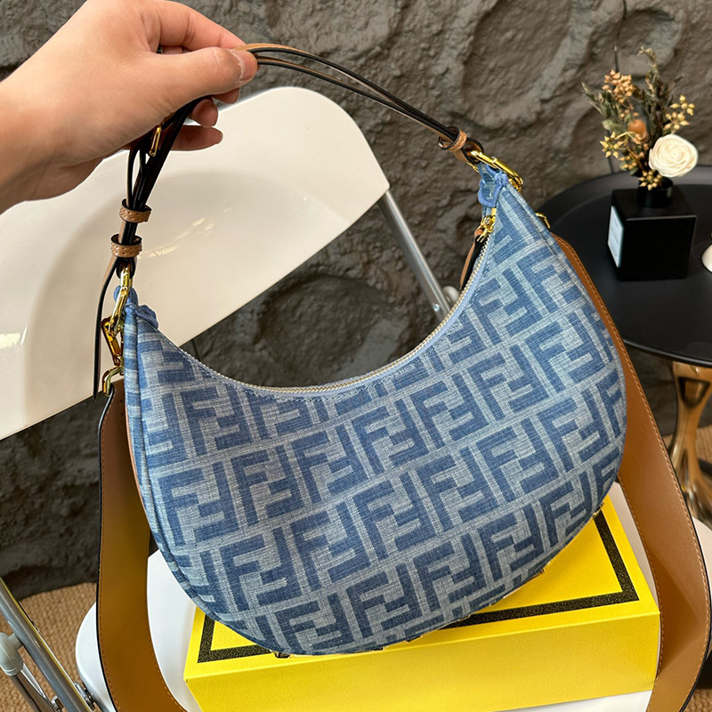 フェンディ FENDI ショルダーバッグ デニムブルー レディース