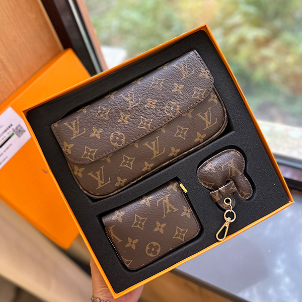 ルイ・ヴィトン ハンドバッグ& カードケース & アクセサリー  モノグラム 麻雀バッグ お得セット 3点 レディース
