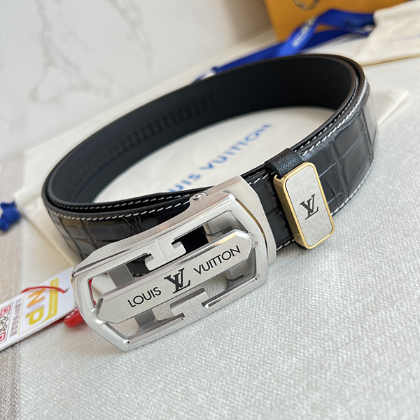 Louis Vuitton ルイヴィトン 牛革 ベルト 38MM 2色 穴あけ器を贈り