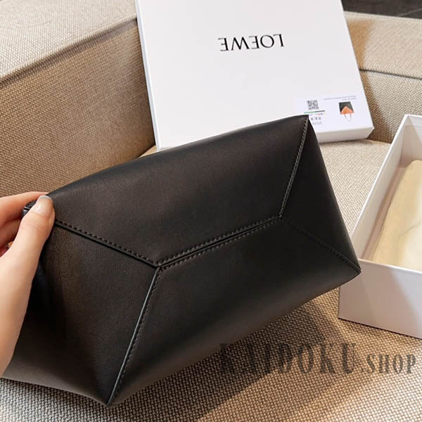 ロエベ ショルダーバッグ レディース