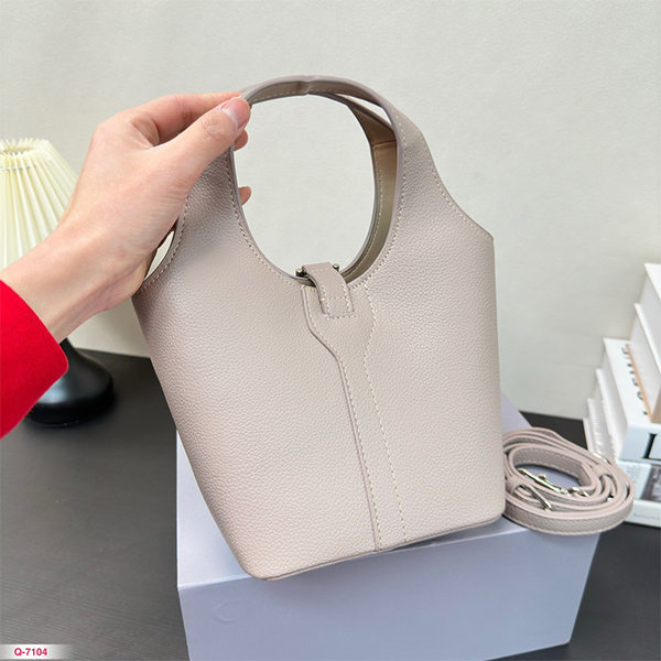 Balenciaga(バレンシアガ) ）Locker hobo ハンドバッグ バケツバッグ レディース