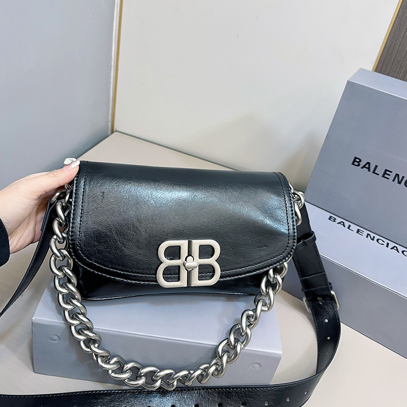 Balenciaga(バレンシアガ)  BB soft flap bag ハンドバッグ ミニバッグ レディース