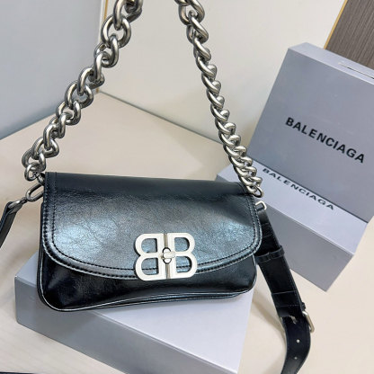 Balenciaga(バレンシアガ)  BB soft flap bag ハンドバッグ ミニバッグ レディース