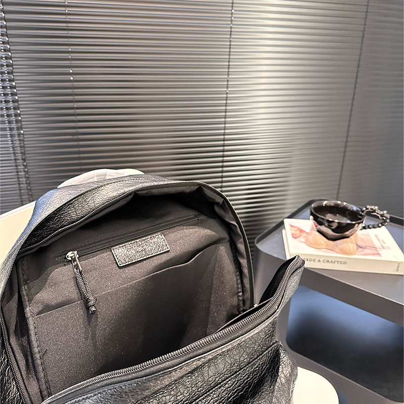 Balenciaga(バレンシアガ) ）バックパック リュックパック メンズ レディース 男女兼用