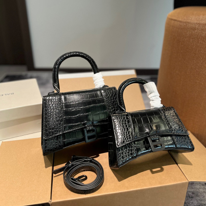 Balenciaga(バレンシアガ) ）BB Hourglass ショルダーバッグ トートバッグ  レディース