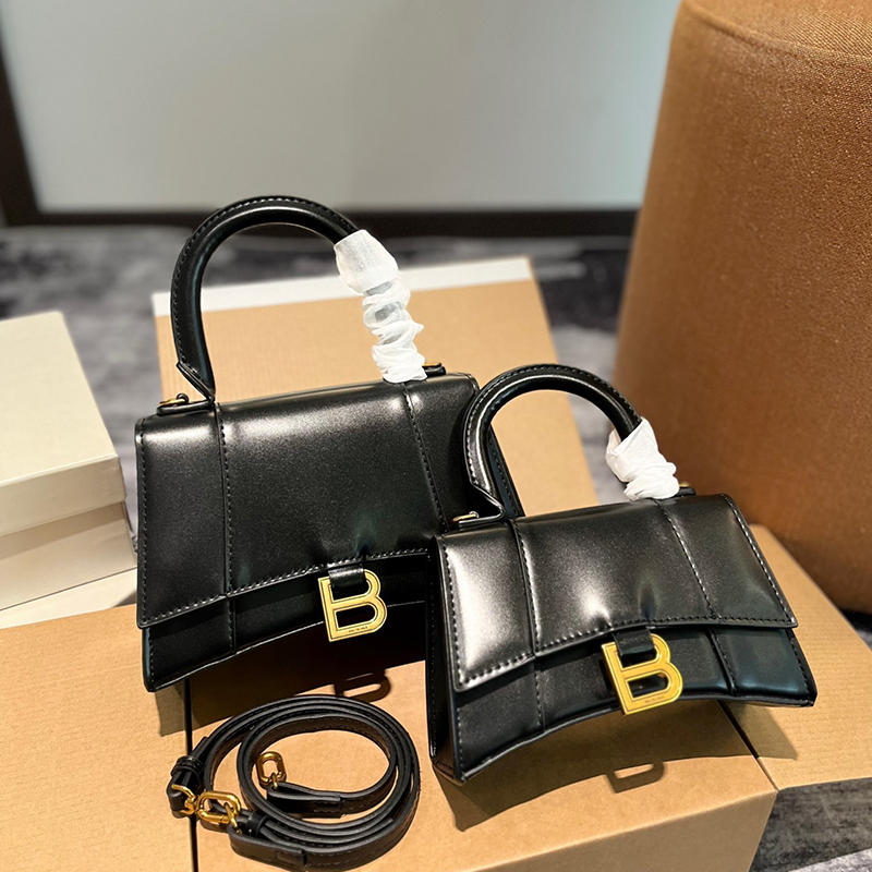 Balenciaga(バレンシアガ) ）BB Hourglass ショルダーバッグ トートバッグ  レディース