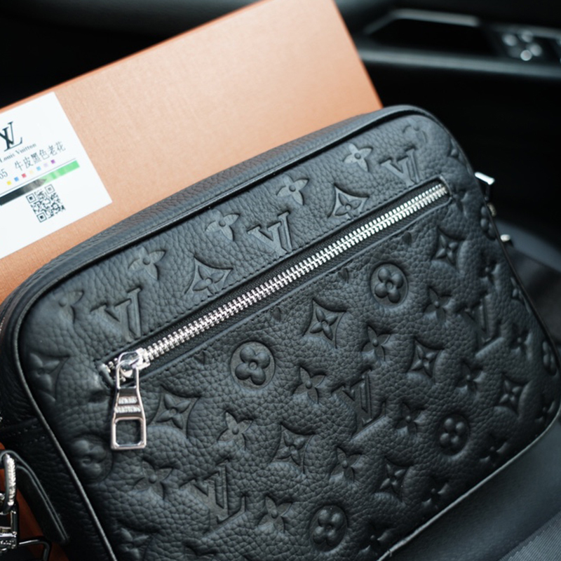 ルイ・ヴィトン（LOUIS VUITTON）バッグ ボディバッグ ショルダーバッグ メンズ