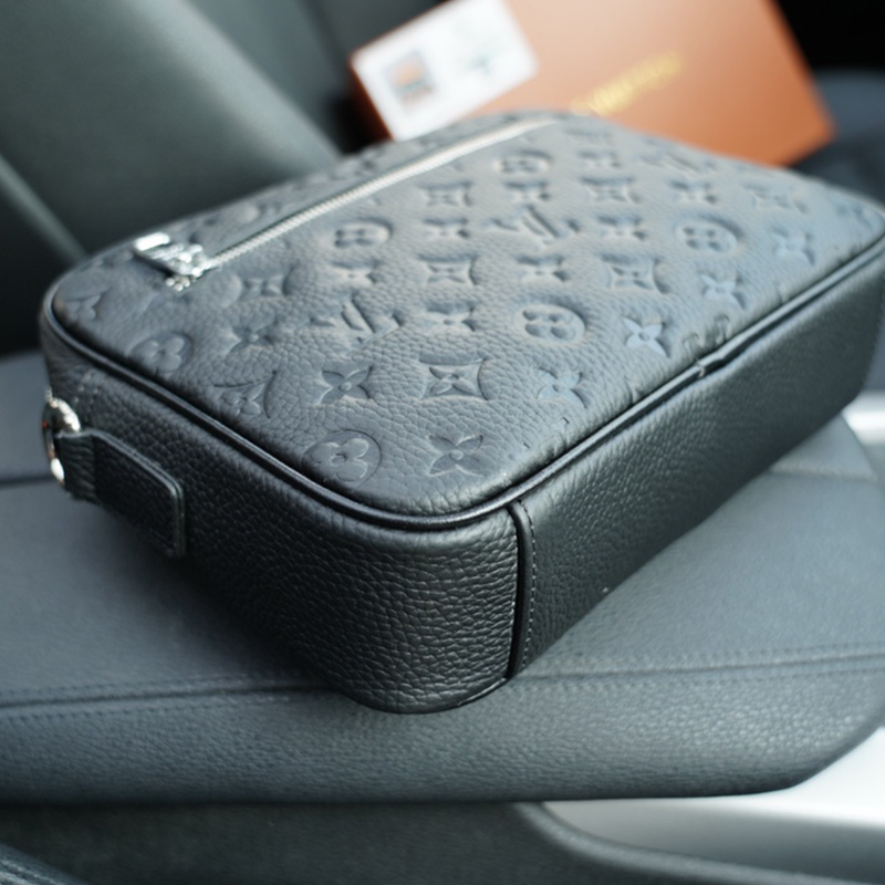 ルイ・ヴィトン（LOUIS VUITTON）バッグ ボディバッグ ショルダーバッグ メンズ