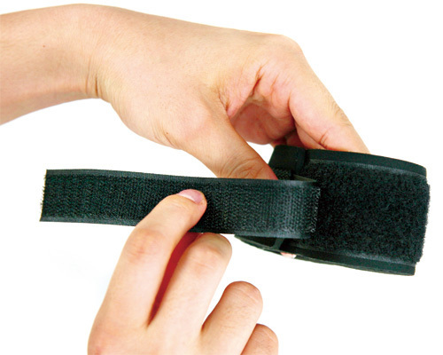 A-One Elock 手捆綁系列