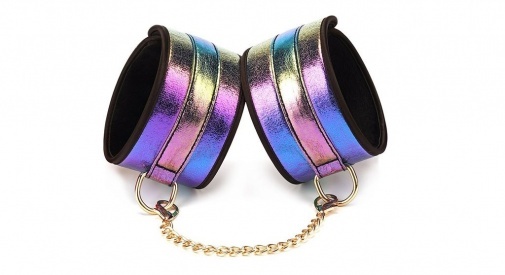 精緻幻彩紫色BDSM束縛套裝，包含眼罩、口塞、手銬等，帶來多樣化玩法。