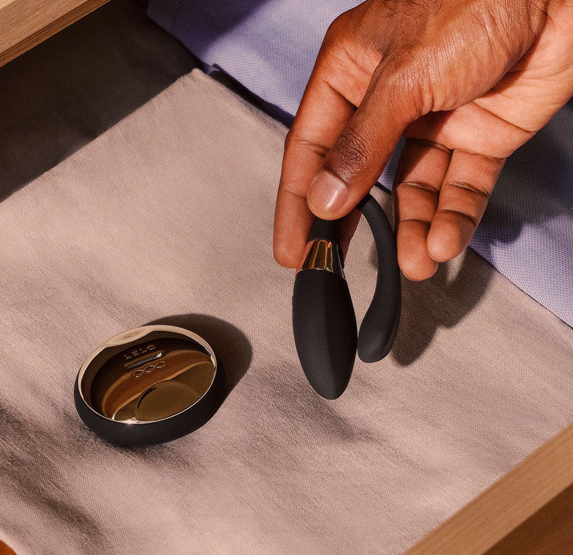 LELO Tiani Duo 無線遙控共震按摩器，雙馬達設計，8 種震動模式，矽膠材質，全防水，USB 充電。