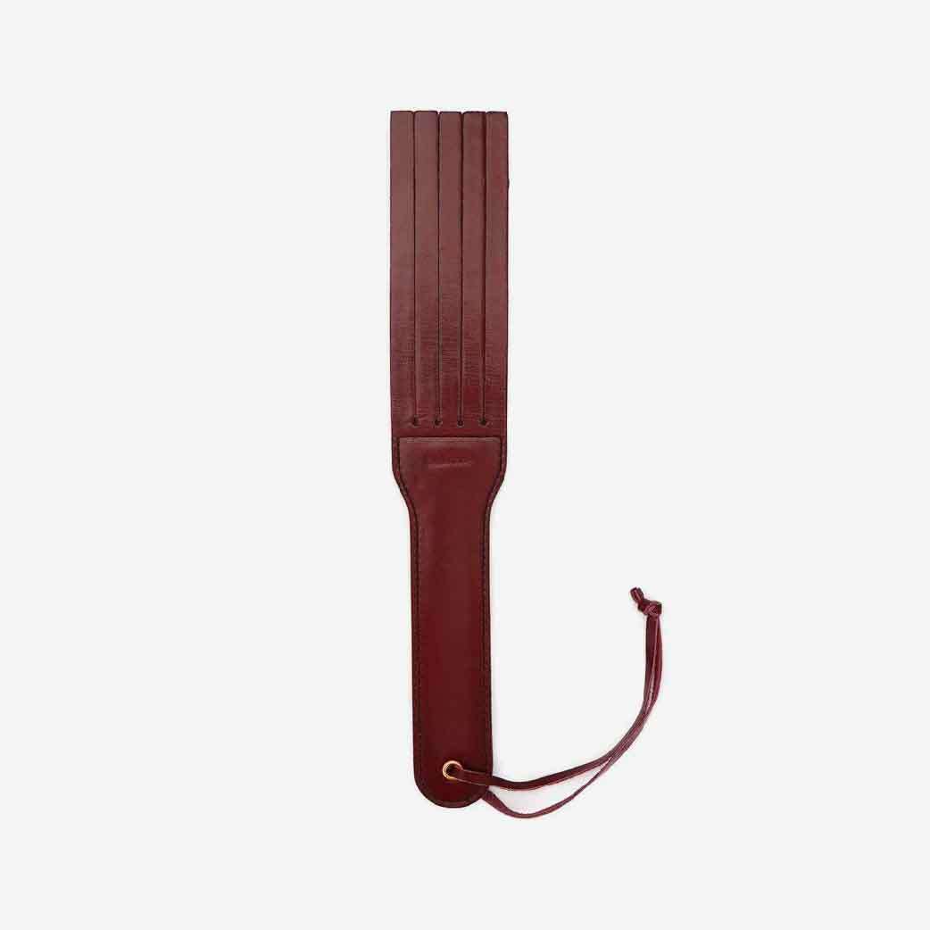 Liebe Seele Wine Red Deluxe 皮革分岔拍板，玫瑰金五金配件，適合BDSM遊戲的理想選擇。