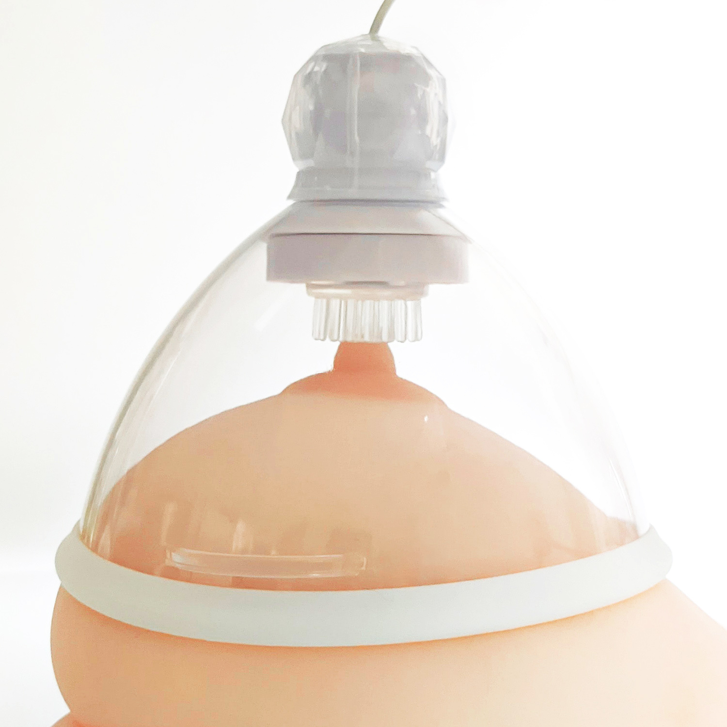  SSI Japan Nipple Dome R 乳頭震動旋轉刺激吸啜器，120種振動模式，靜音操作，深夜私密享受