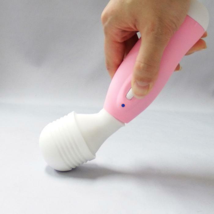 SSI Japan Pink Denma 2代加強版，擁有17,000轉每分鐘的強力馬達，適合各種需求，輕巧便攜。