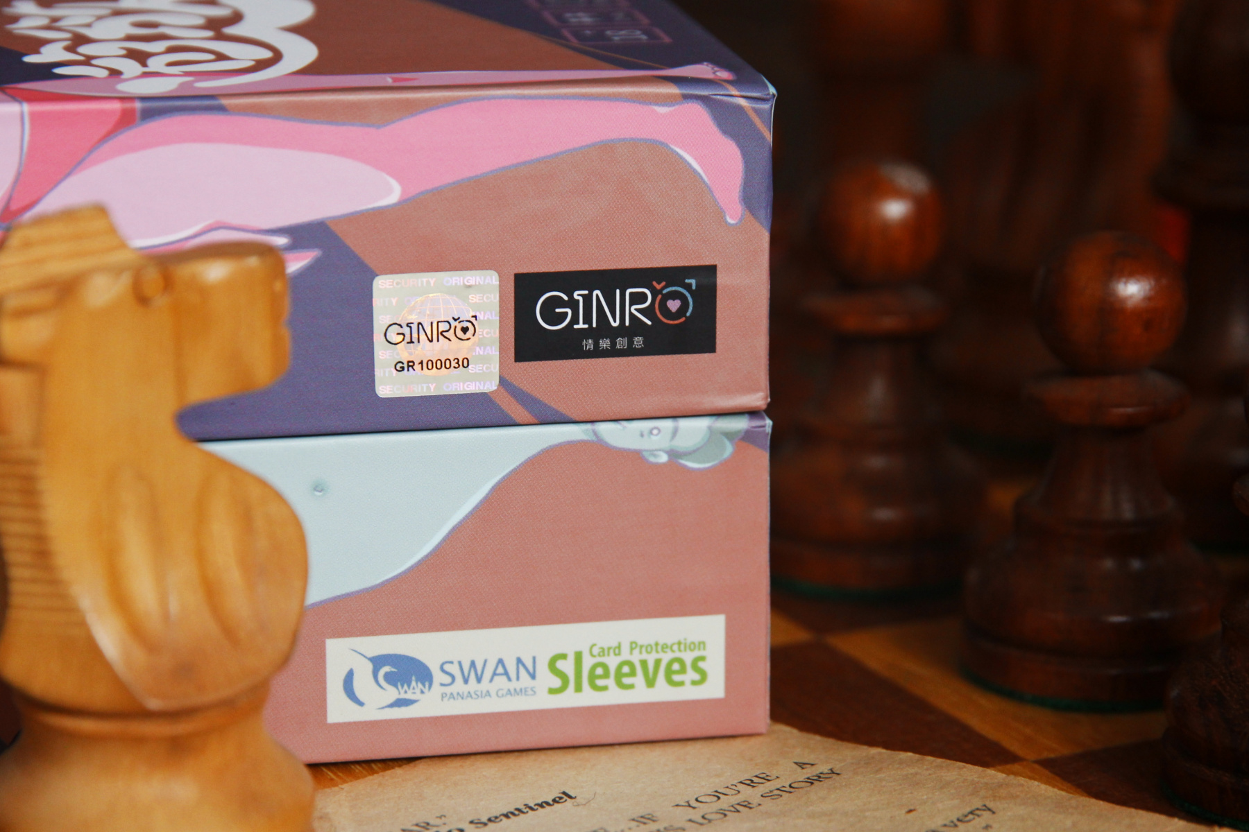 GINRO 《微床遊.遊慾》前戲篇成人卡牌遊戲，全配精裝版，44張卡牌木骰子組，台灣製造