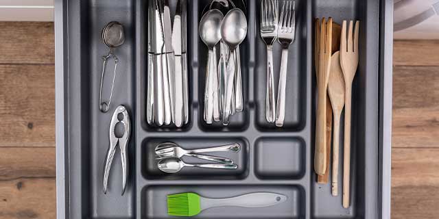 Cutlery Buying Guide: Best material to choose
