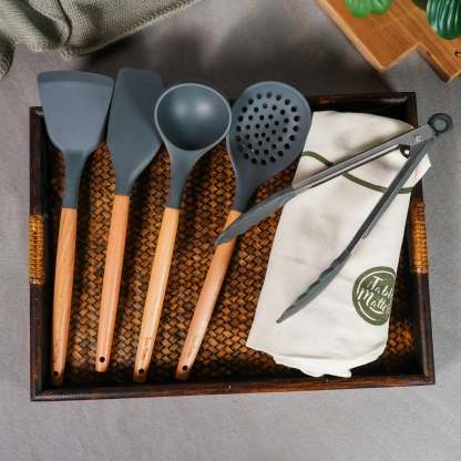 Bundle Deal - Assorted Silic Kitchen Utensils with Rattan Tray - Set of 6