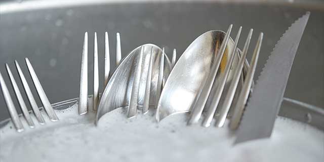 How to take care of your cutlery?