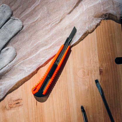 FINDER - Utility Knife with 9mm Blade