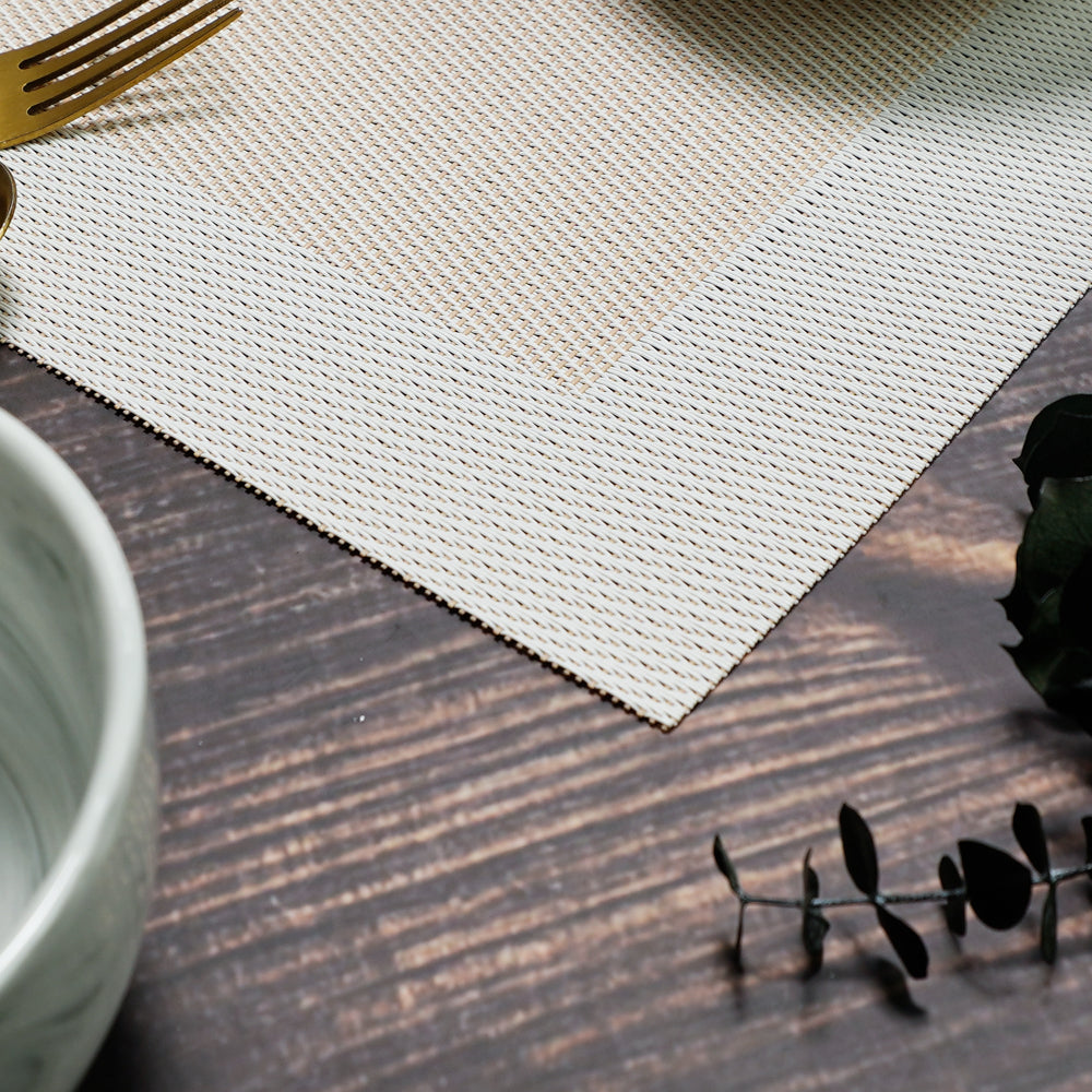 Form Placemat - Cream (Woven)