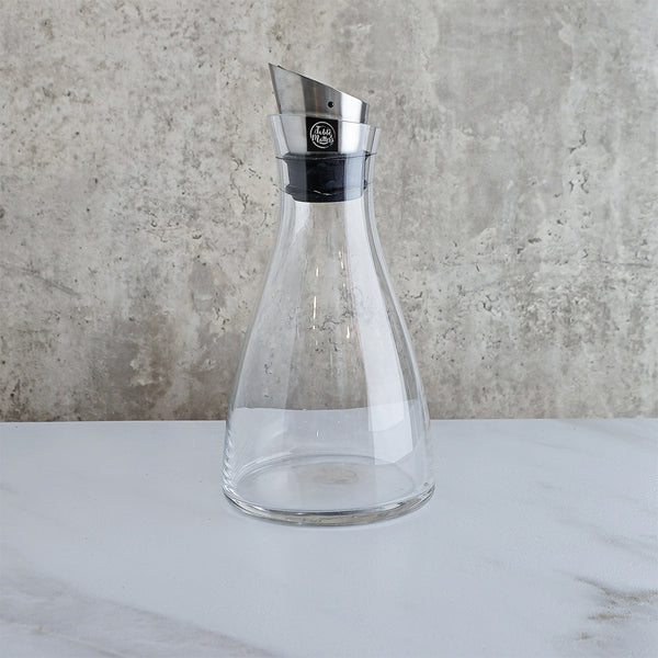 TAIKYU Glass Carafe with Stainless Steel Silicone Flip-top Lid