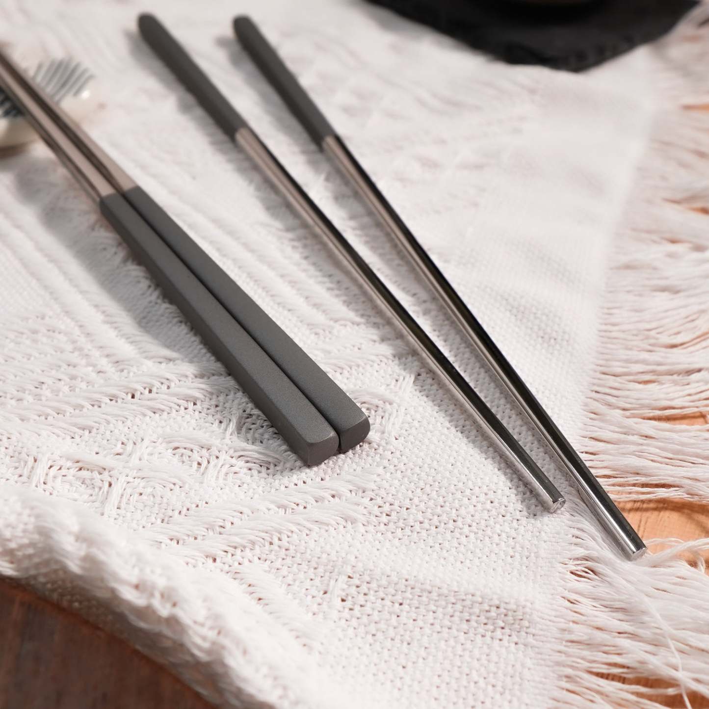 Waltz Stainless Steel Chopstick Set of 4 (Grey)