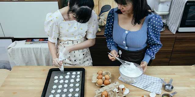 What’s a Baking Pan & What’s It Used For?