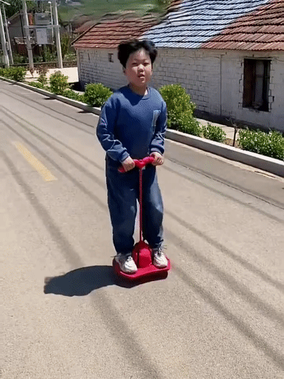 01705334400_4b163b26dec045d7a74cdfaf44ed335c[00_00_16--00_00_20].gif