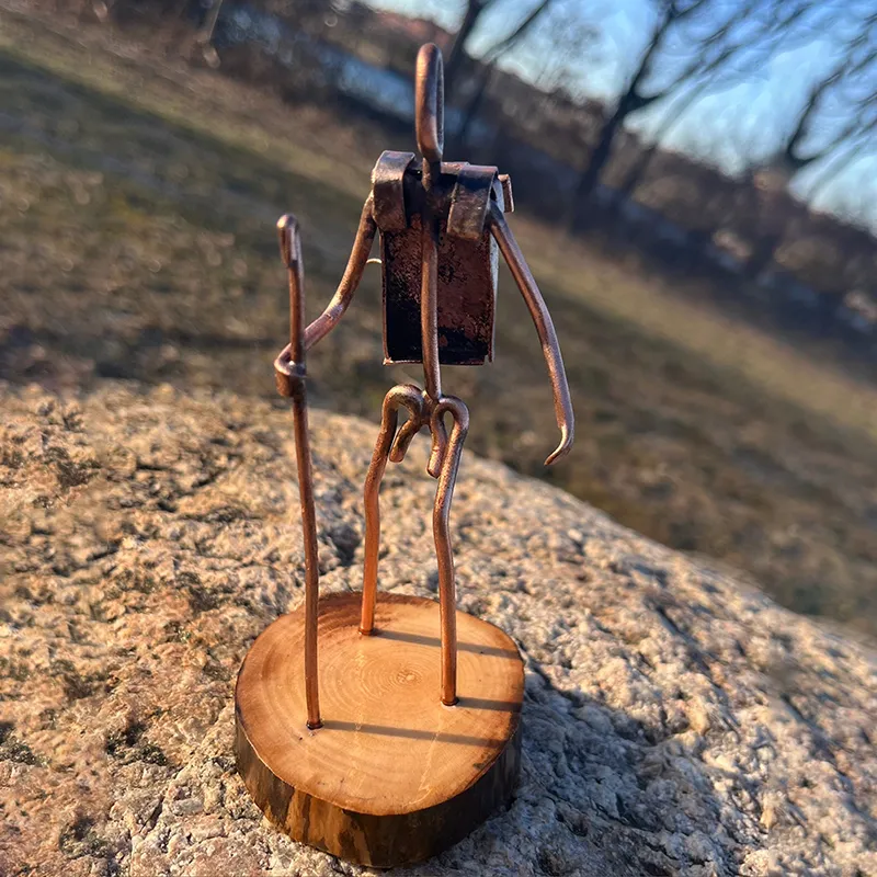 ✨🎁Hiking Metal Art Figurine