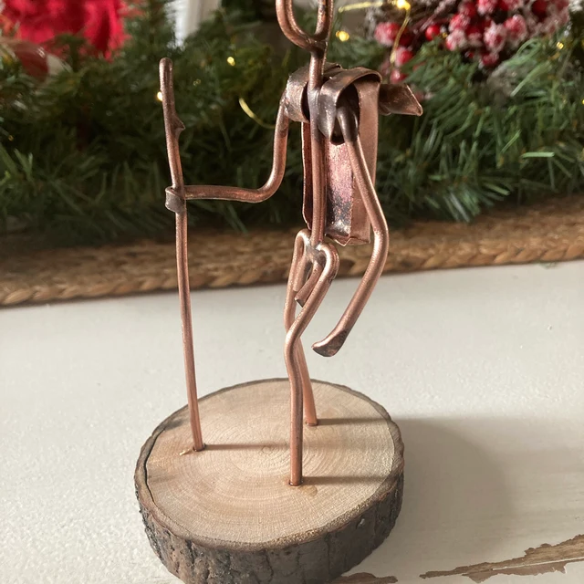 ✨🎁Hiking Metal Art Figurine