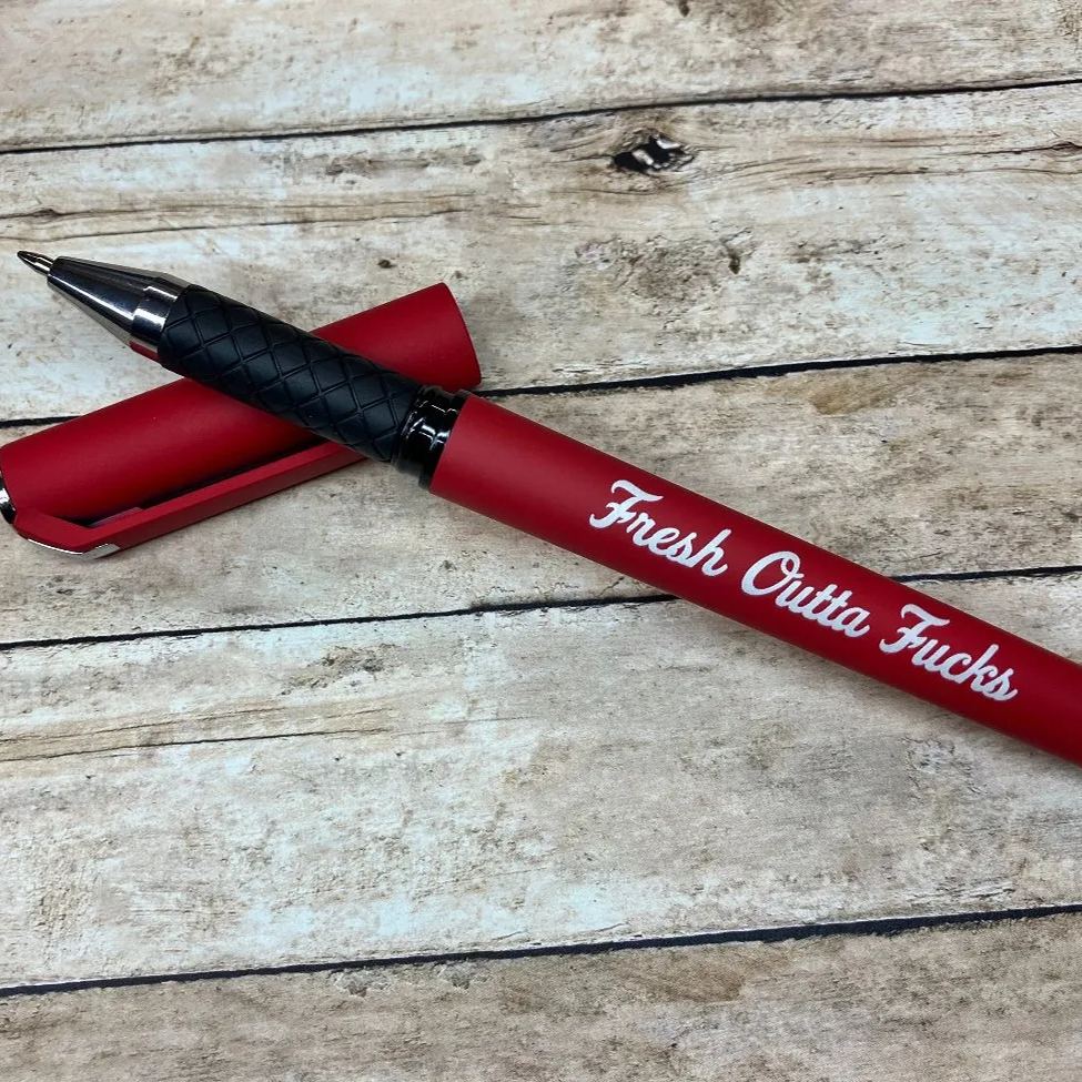 🎁💝2023 CHRISTMAS GIFT - Fresh Outta Fucks Pad and Pen