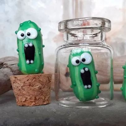 🥒Screaming Pickles in a Glass Jar