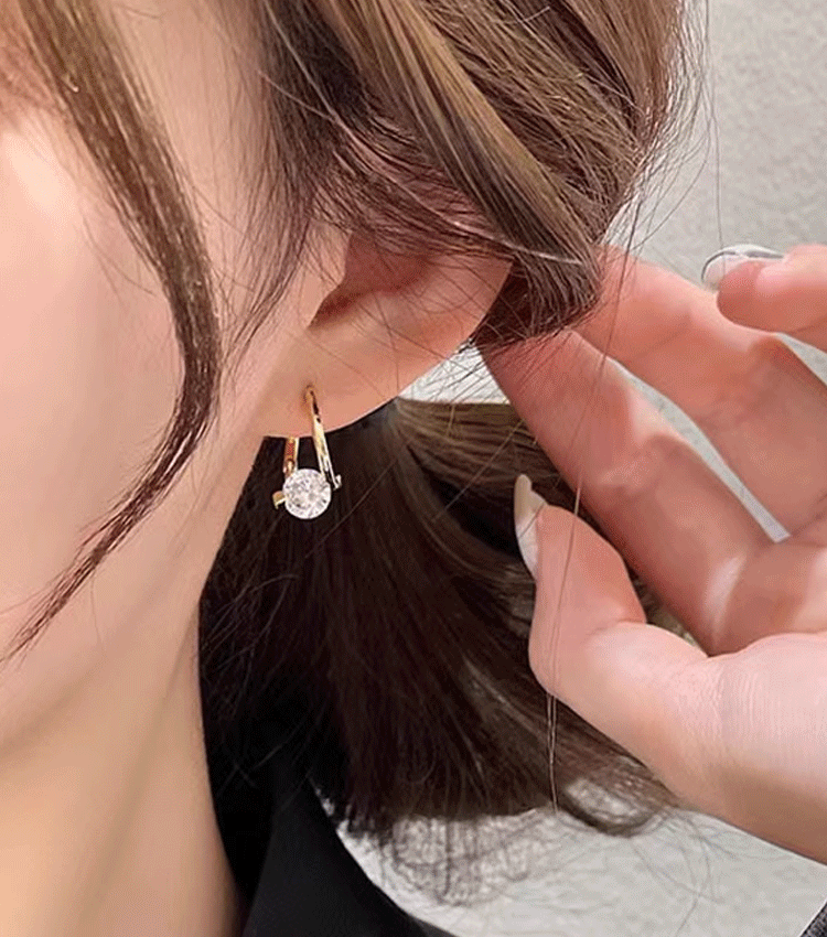 耳ツボ療法ピアス
