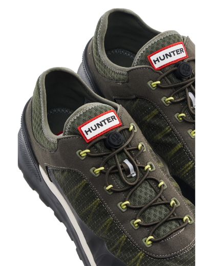 MEN'S TRAVEL TRAINER