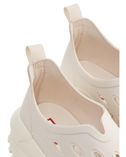 UNISEX TRAVEL FLOW SHOE