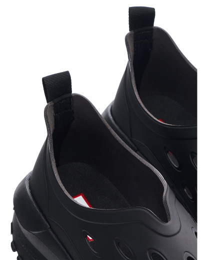 UNISEX TRAVEL FLOW SHOE