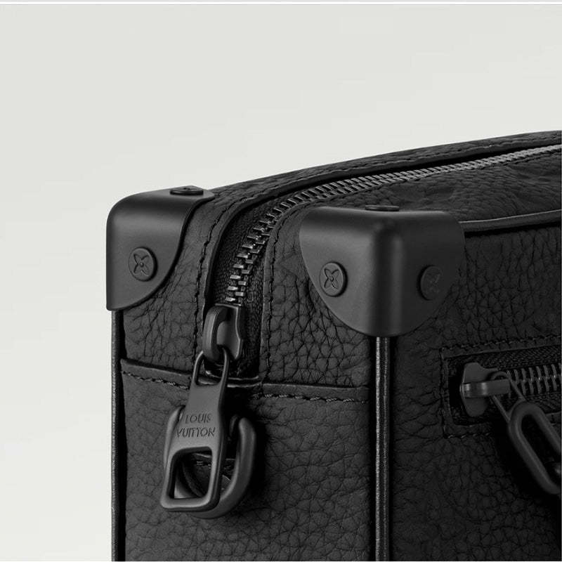 LOUIS VUITTON   秋冬の新作スタイル ミニ・ソフトトランクRef: M55702