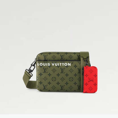 LOUIS VUITTON   秋冬の新作スタイル  トリオ・メッセンジャー Ref: M23783