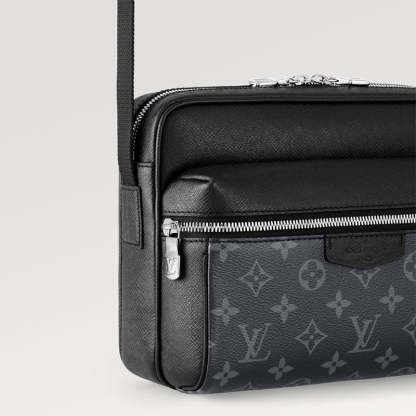 LOUIS VUITTON  秋冬の新作スタイル アウトドア・メッセンジャー PM Ref:  M30233-LOUIS VUITTON 