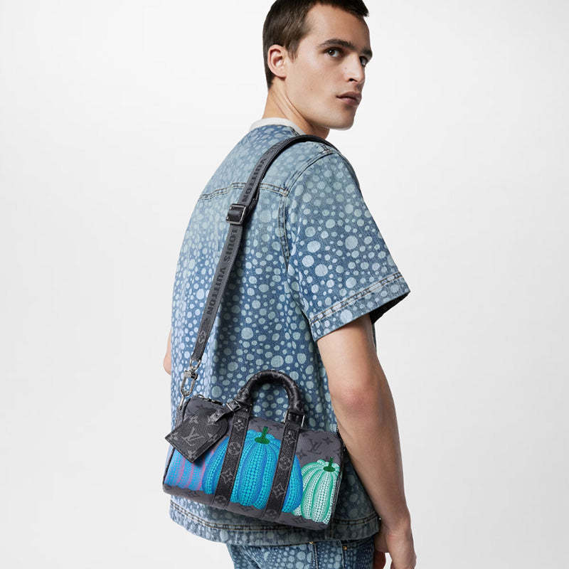 LOUIS VUITTON  秋冬の新作スタイル LV×YK キーポール25 ハンドバッグRef: M46437