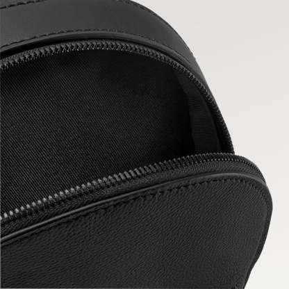 LOUIS VUITTON  秋冬の新作スタイル  パイロット・スリングバッグRef:  M23736-LOUIS VUITTON 