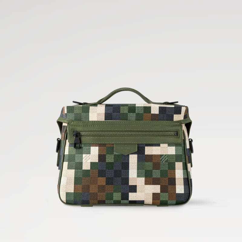 LOUIS VUITTON   春夏の新作 LV トレイル･メッセンジャー Ref:M24449-LOUIS VUITTON 