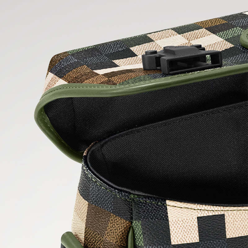 LOUIS VUITTON   春夏の新作 LV トレイル･メッセンジャー Ref:M24449-LOUIS VUITTON 