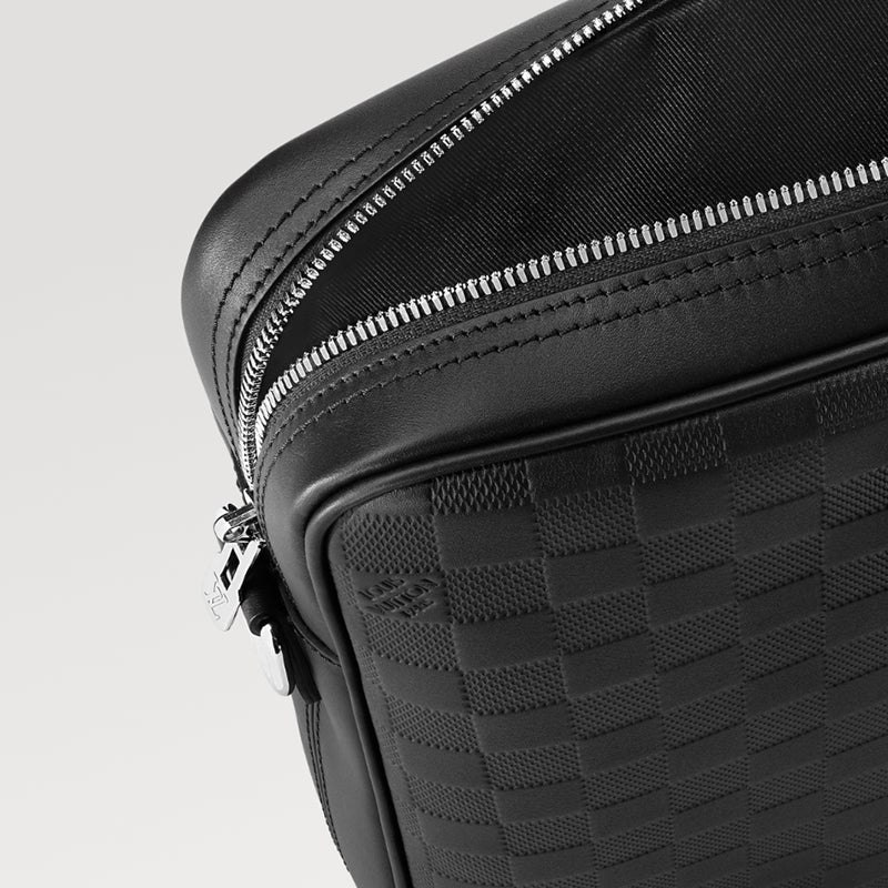 LOUIS VUITTON   春夏の新作 ポルト ドキュマン･ヴォワヤージュ Ref:N40444-LOUIS VUITTON 