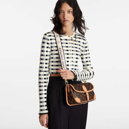LOUIS VUITTON   春夏の新作スタイル    ディアヌ NM PM Ref: M45985-LOUIS VUITTON 