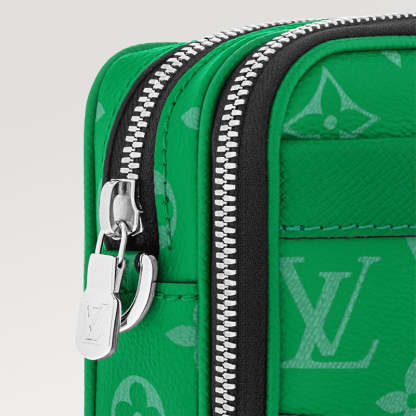 LOUIS VUITTON   春夏の新作スタイル  アルファ･ウェアラブルウォレット NV Ref: M30997