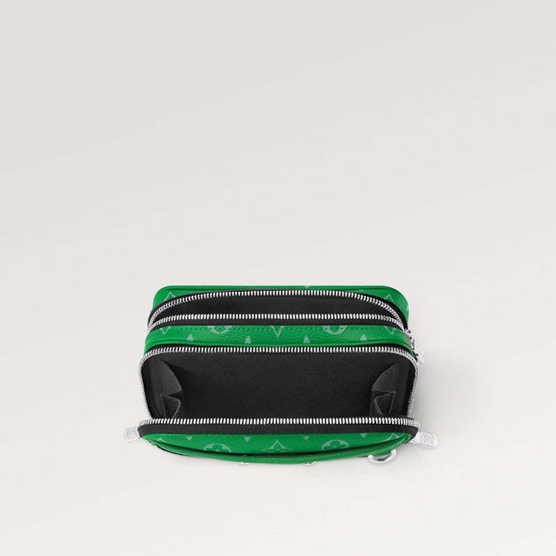 LOUIS VUITTON   春夏の新作スタイル  アルファ･ウェアラブルウォレット NV Ref: M30997